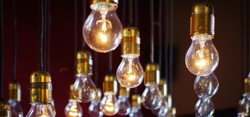 Hanging lightbulbs 